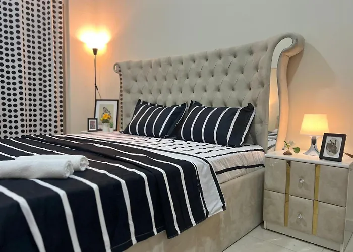 Master Room With Attach Bathroom Near Mall Of The Emirates