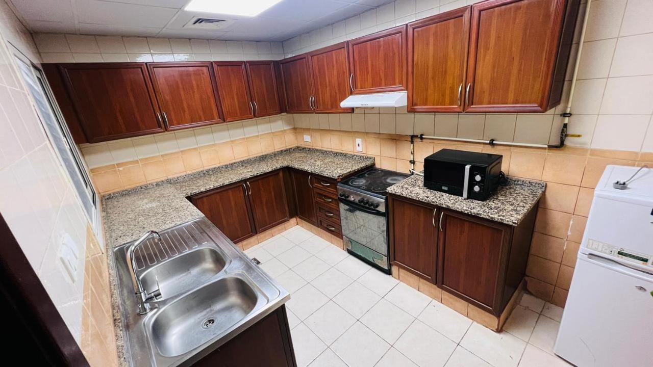 Privatunterkunft Master With Attach Bathroom Near Mall Of The Emirates