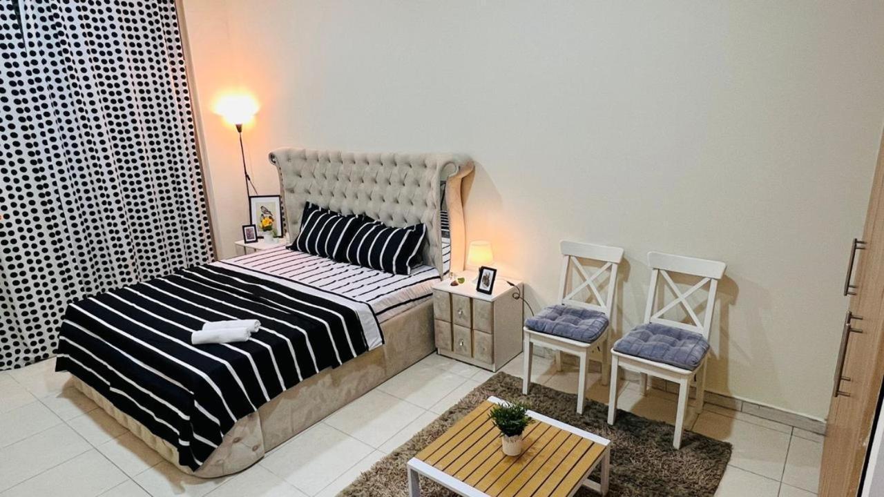 Master With Attach Bathroom Near Mall Of The Emirates Dubai